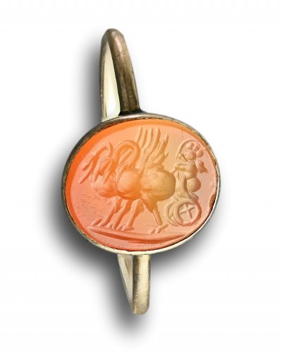 Georgian gold ring with intaglio of Cupid in a chariot - Antique Jewellery Style 