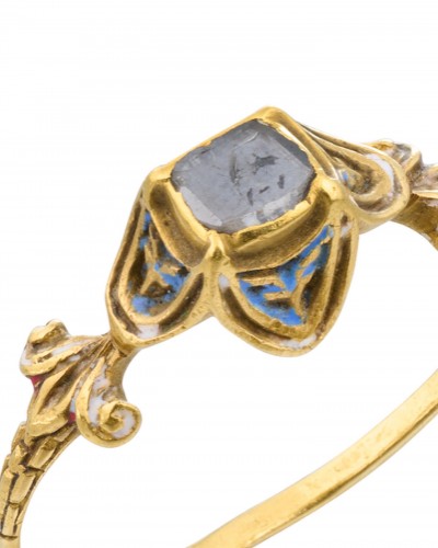 Renaissance gold ring with a table cut diamond - Antique Jewellery Style 