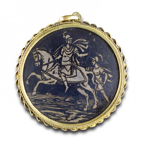Pendentif en argent vermeil et niellé avec un soldat romain - Bijouterie, Joaillerie Style 