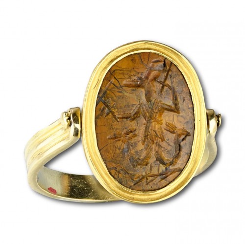 Avant JC au Xe siècle - Bague en or magique avec une intaille en pierre d'Abraxas jaspe antique double face