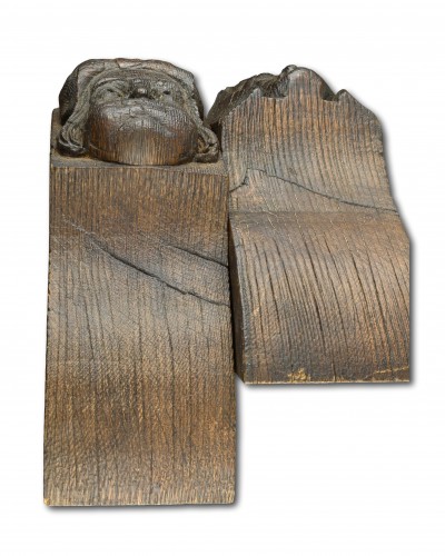 Architectural & Garden  - Pair of oak corbels of a man and a woman
