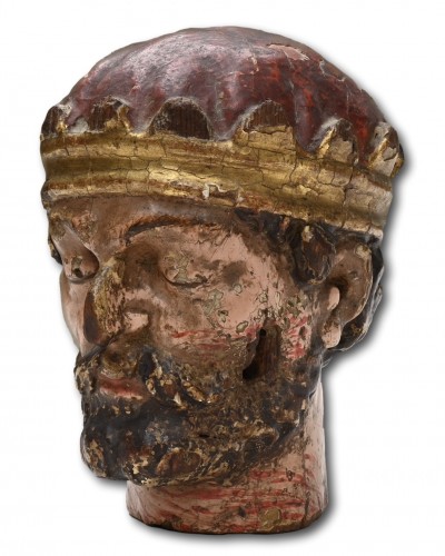  - Tête de roi décapité en bois polychrome, France XVIIe siècle