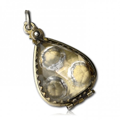 Antiquités - Pendentif amulétique en cristal de roche et vermeil