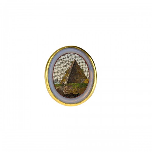 Bague en or sertie d'une micromosaïque de la Pyramide de Caius Cestius