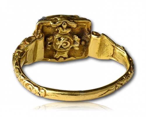 Bague Renaissance en or et émail sertie d'un rubis, Europe occidentale XVIe siècle. - Bijouterie, Joaillerie Style 