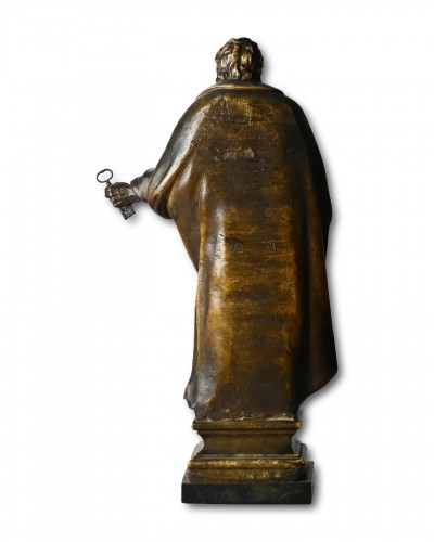  - Sculpture en albâtre de Saint Pierre. Flamand fin du XVIe siècle