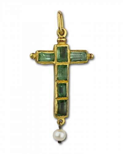 Gold and enamel cross pendant with table cut emeralds - 