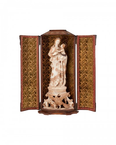 Grande sculpture en albâtre de la Madone de Trapani XVIIIe siècle