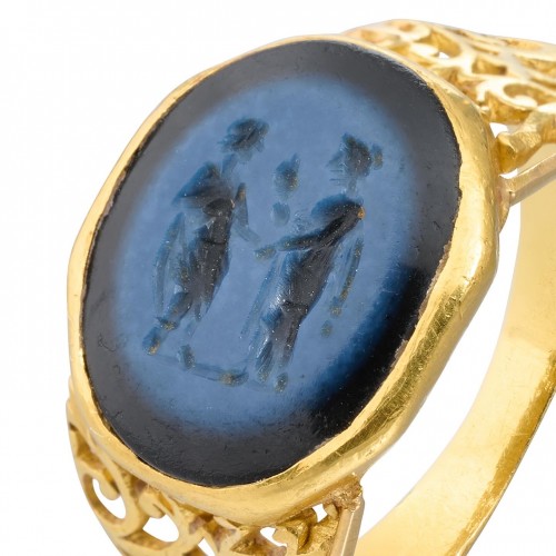 An important ancient gold marriage ring, Italy 2nd - 3rd century AD.   - Antique Jewellery Style 