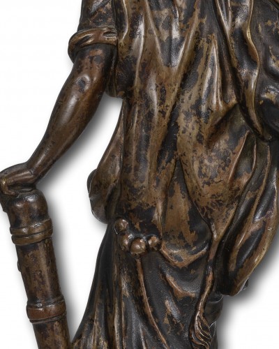 Antiquités - Bronze figure of Omphale, France 17th early 18th century.