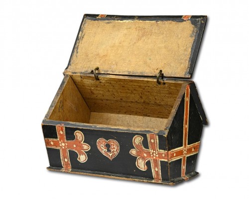 Objects of Vertu  - Miniature painted beech casket dated 1592, Germany late 16th century