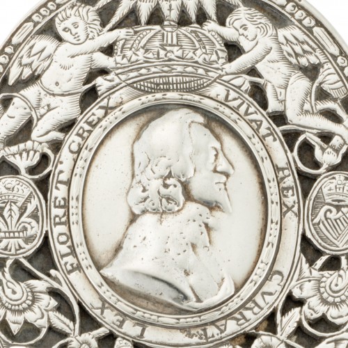 Objects of Vertu  - Silver tobacco box commemorating the Martyred King Charles I (c.1600-1649).