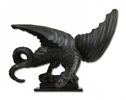 Antiquités - Ebonised wooden sculpture of a dragon, England 19th century