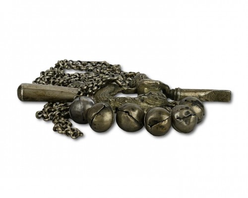 Antiquités - Silver gilt mermaid rattle and whistle - North European, mid 18th century 