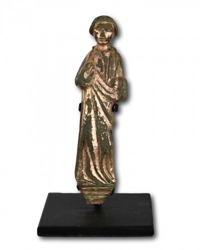 Gilt bronze figure of Saint John the Evangelist, 13th / 14th century - 