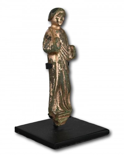 Antiquités - Figure en bronze doré de Saint Jean l'Évangéliste, 13e / 14e siècle