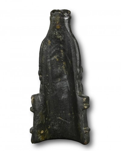 - Figure en bronze de la Vierge à l'enfant assise,14e siècle