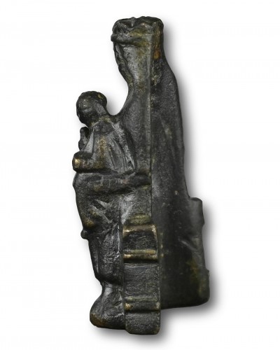 Antiquités - Figure en bronze de la Vierge à l'enfant assise,14e siècle