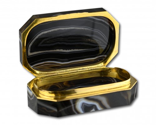 Fine gilt metal mounted specimen agate snuff box, 19th century - Objects of Vertu Style 