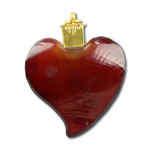 Antique Jewellery  - Gold mounted amber ‘witches’ heart pendant, Northern Europe 17th century. 