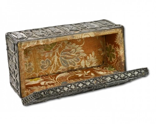 Antiquités - Lead clad casket with scenes of the life of Christ, 14/15th century