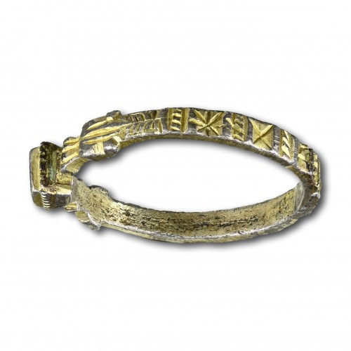 Medieval silver gilt and niello ring with dragons, 13th / 14th century - Antique Jewellery Style 