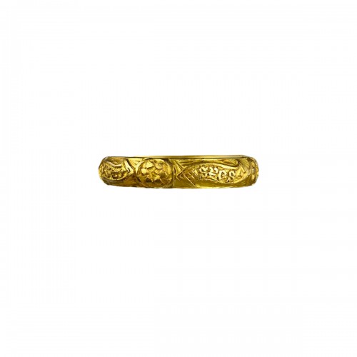 Gold posy ring engraved with black letter, 15th century
