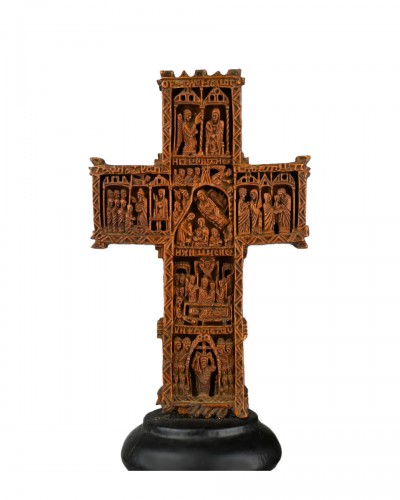 Exceptionnelle croix de bénédiction en bois de cyprès. Atelier du Mont Athos, XVIIIe