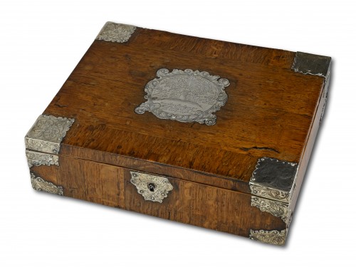 Boscobel oak casket with engraved silver mounts, late 17th century - 