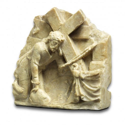 Sculpture  - Albâtre fragmentaire du Christ portant la croix, XVIe Siècle.