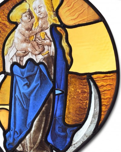 Antiquités - Panneau de vitrail de la Vierge à l'Enfant, fin du XVe siècle