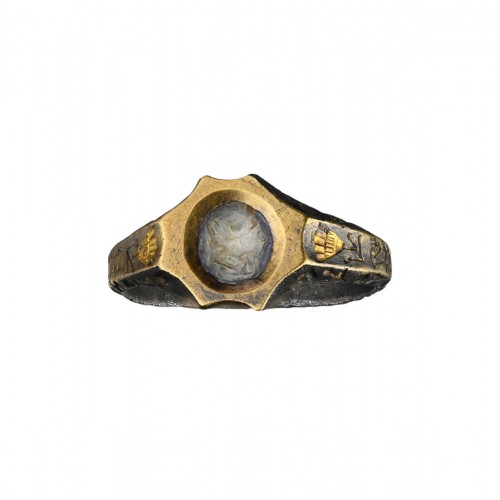 Bague médiévale en argent et or sertie d'une intaille XVe siècle