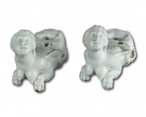 Antiquités - Porcelain furniture mounts of water nymphs. Doccia porcelain factory, c.175