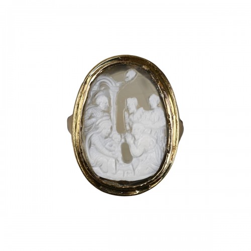 Ring with a medieval cameo of the Adoration of the Magi
