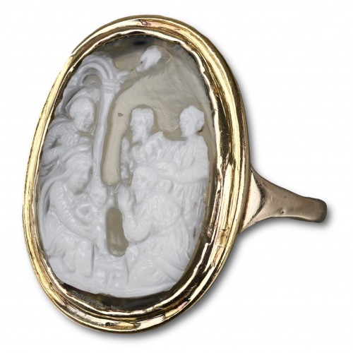 11th to 15th century - Ring with a medieval cameo of the Adoration of the Magi