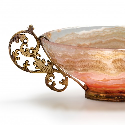 Coupe en agate à deux anses et monture en vermeil, Allemagne fin du XVIIe siècle - Objets de Vitrine Style 
