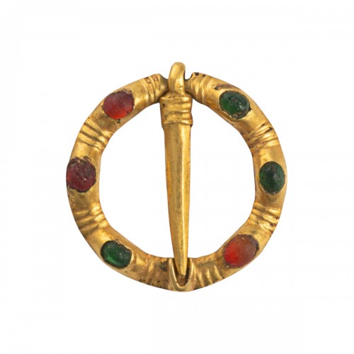 Broche anneau en or ornée de pierres de verre