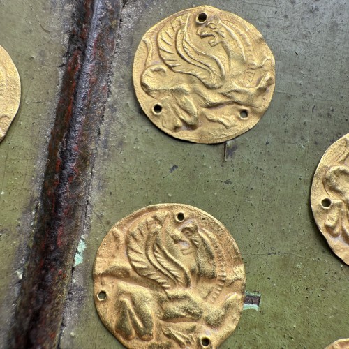 Sept appliques en or représentant des lions ailés, Ve-IVe siècle - 