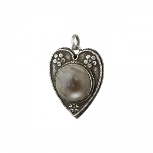 Heart-Shaped Silver Pendant Set with a Toadstone