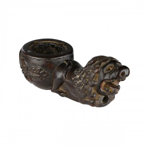 Fumigateur en bois dur avec crâne et lion