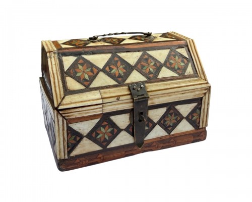 Petit coffret en marqueterie alla Certosina