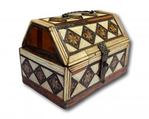 Small Casket with Alla Certosina Marquetry - Objects of Vertu Style 