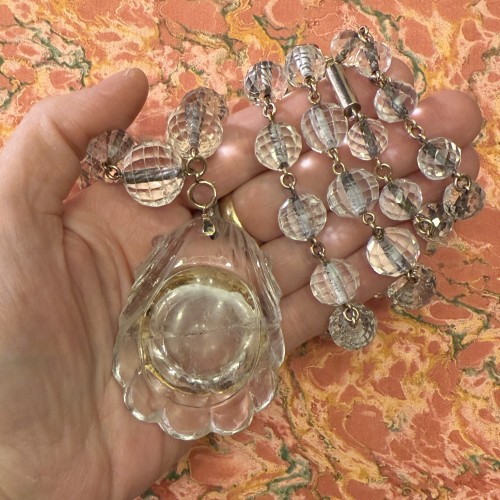 Antiquités - Rock Crystal Scallop Pendant and Bead Necklace, Spain 16th–17th century