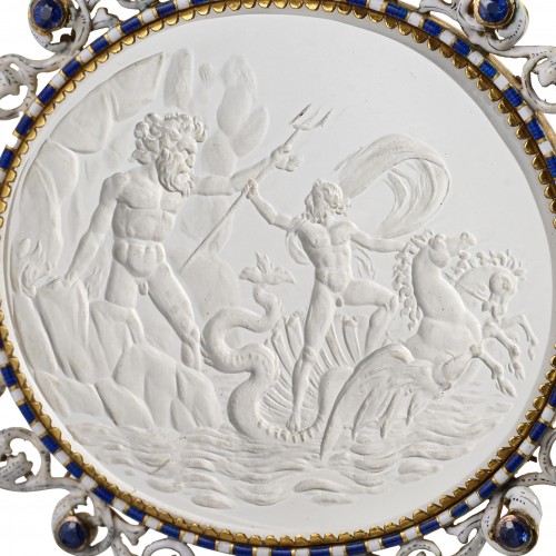 Large Rock Crystal Pendant of the Triumph of Neptune. Italian, 19th century - Antique Jewellery Style 