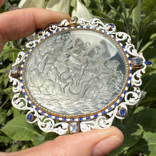 19th century - Large Rock Crystal Pendant of the Triumph of Neptune. Italian, 19th century