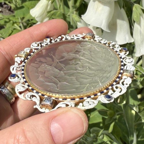 Large Rock Crystal Pendant of the Triumph of Neptune. Italian, 19th century - 