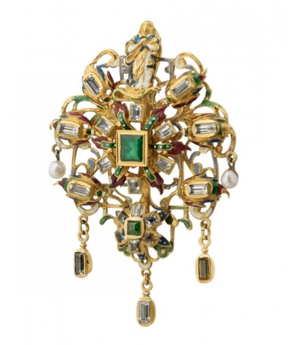 A Large Gold and Enamel Devotional Pendant. German or Austrian, circa 1600.