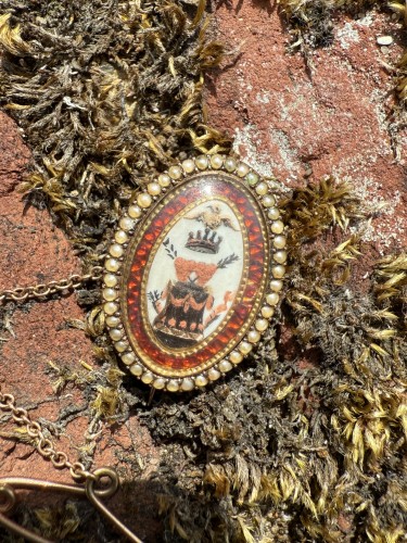 Gold and Enamel Love Token Brooch with Allegorical Motif - 