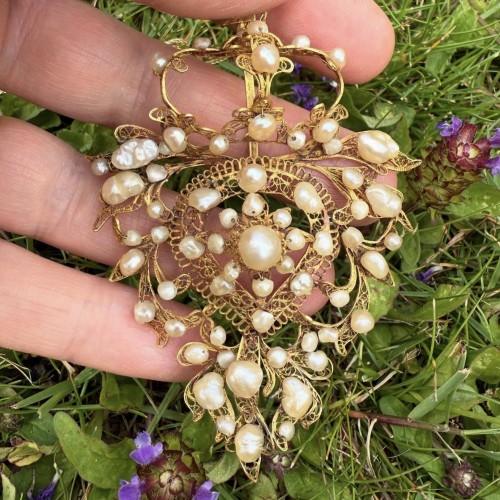  - Filigree Pendant in the Form of a Flaming Sacred Heart