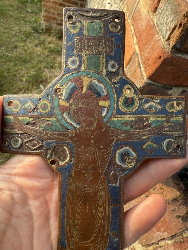 11th to 15th century - Engraved Champlevé Enamel Crucifix, Limoges France, circa 1200